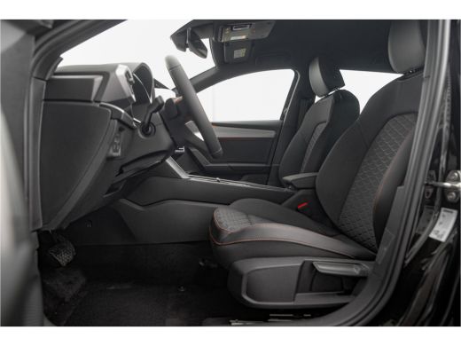 Seat Leon Sportstourer SEAT FR PHEV First Edition | Achteruitrijcamera | Automatisch dimmende binnenspiegel | Dakhemel u... ActivLease financial lease