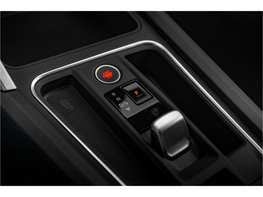Seat Leon Sportstourer SEAT FR PHEV First Edition | Achteruitrijcamera | Automatisch dimmende binnenspiegel | Dakhemel u... ActivLease financial lease