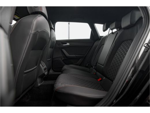 Seat Leon Sportstourer SEAT FR PHEV First Edition | Achteruitrijcamera | Automatisch dimmende binnenspiegel | Dakhemel u... ActivLease financial lease