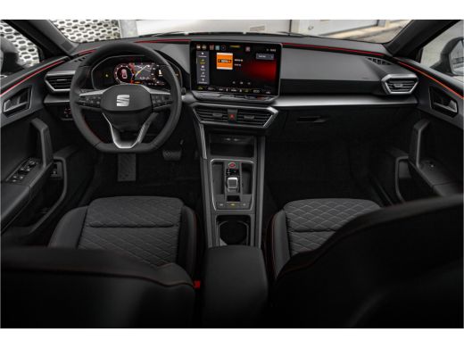 Seat Leon Sportstourer SEAT FR PHEV First Edition | Achteruitrijcamera | Automatisch dimmende binnenspiegel | Dakhemel u... ActivLease financial lease