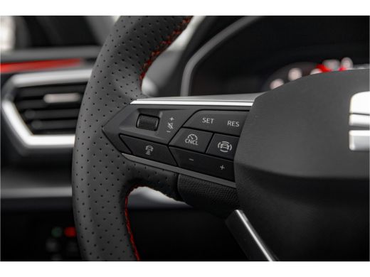Seat Leon Sportstourer SEAT FR PHEV First Edition | Achteruitrijcamera | Automatisch dimmende binnenspiegel | Dakhemel u... ActivLease financial lease
