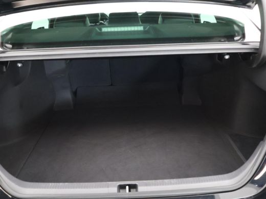 Toyota Camry 2.5 HYBRID EXECUTIVE 29.575 KM! *BTW* Toyota Camry 2.5 HYBRID EXECUTIVE *BTW* + ADAPTIVE CRUISE /... ActivLease financial lease