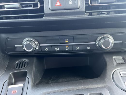 Toyota PROACE CITY Electric Live 50 kWh **TREKHAAK/ APPLE CARPLAY** ActivLease financial lease