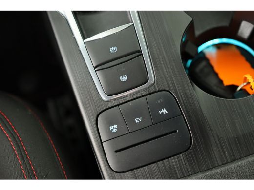 Ford Kuga 2.5 PHEV ST-Line | Navigatie | Camera | Keyless | Climate Control | Parkeersensoren V+A | Lichtme... ActivLease financial lease