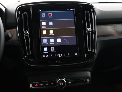 Volvo  C40 Single Motor Extended Range Plus 82 kWh | Warmtepomp | Semi elektrische trekhaak | Stoel & stuurw... ActivLease financial lease