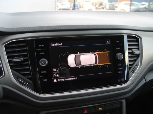 Volkswagen T-Roc 1.0 TSI Style 116pk | Acc | Lane Ass | Clima | PDC ActivLease financial lease