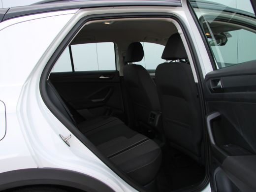 Volkswagen T-Roc 1.0 TSI Style 116pk | Acc | Lane Ass | Clima | PDC ActivLease financial lease