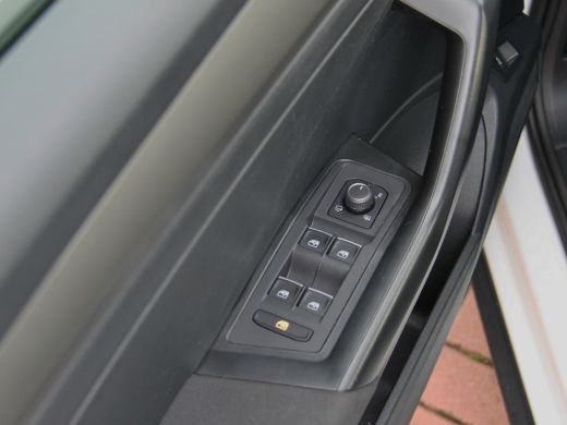 Volkswagen T-Roc 1.0 TSI Style 116pk | Acc | Lane Ass | Clima | PDC ActivLease financial lease