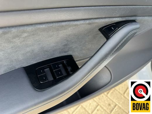 Tesla Model 3 Standard RWD Plus 60 kWh met TREKHAAK ActivLease financial lease