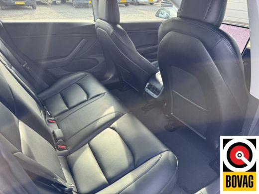 Tesla Model 3 Standard RWD Plus 60 kWh met TREKHAAK ActivLease financial lease