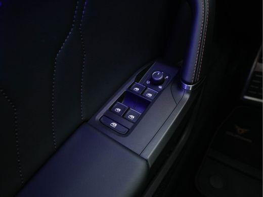 Seat Leon 1.4 e-Hybrid VZ Business Aut. * DIGI-COCKPIT | LED-LIGHTS | ADAPT.CRUISE | LEATHER-MICROFIBRE | S... ActivLease financial lease