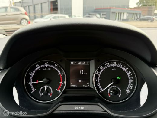 Skoda Octavia Combi 1.0 TSI Greentech Ambition ACC AUTOMAAT ActivLease financial lease