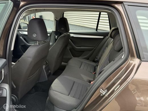 Skoda Octavia Combi 1.0 TSI Greentech Ambition ACC AUTOMAAT ActivLease financial lease