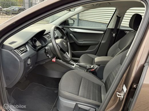 Skoda Octavia Combi 1.0 TSI Greentech Ambition ACC AUTOMAAT ActivLease financial lease