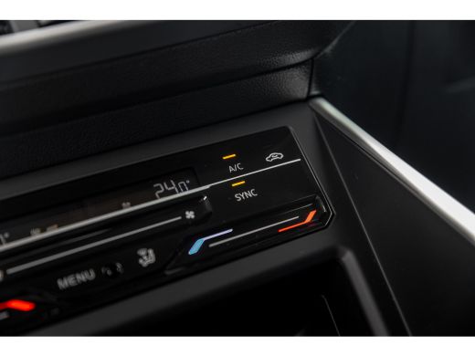 Volkswagen Polo Volkswagen Life Edition Inclusief €2000,- inruilvoordeel + €1000,- korting | 'App-Connect' draadl... ActivLease financial lease