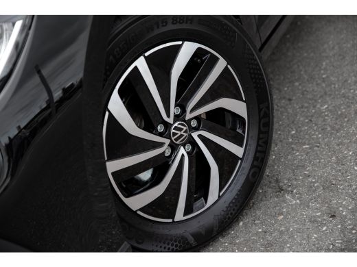 Volkswagen Polo Volkswagen Life Edition Inclusief €2000,- inruilvoordeel + €1000,- korting | 'App-Connect' draadl... ActivLease financial lease