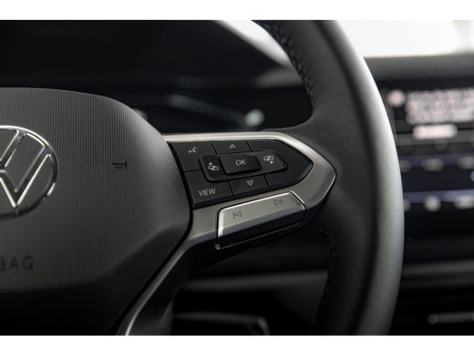 Volkswagen Polo Volkswagen Life Edition Inclusief €2000,- inruilvoordeel + €1000,- korting | 'App-Connect' smartp... ActivLease financial lease