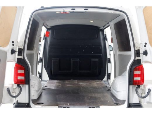 Volkswagen Transporter 2.0 TDI Lang Exec+ 2x Schuifdeur/Airco/Navi 09-2019 ActivLease financial lease