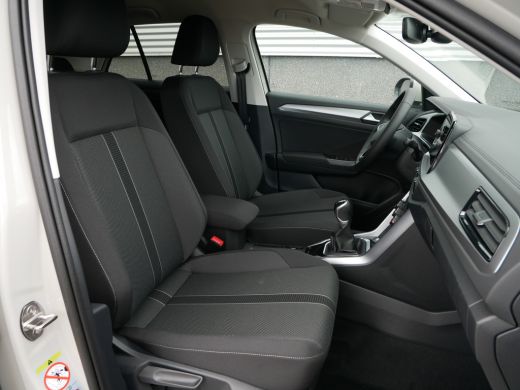 Volkswagen T-Roc 1.0 TSI 110 6MT Life Edition | 'App-Connect' draadloze smartphone integratie | 'App-Connect' draa... ActivLease financial lease