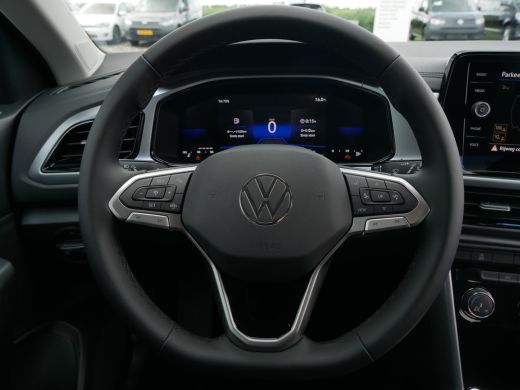 Volkswagen T-Roc 1.0 TSI 110 6MT Life Edition | 'App-Connect' draadloze smartphone integratie | 'App-Connect' draa... ActivLease financial lease