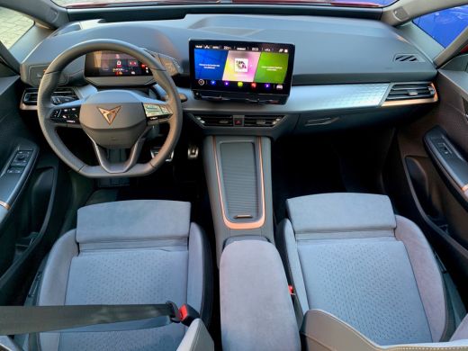 Seat Born 58kWh 204pk | HeadUp Display | Elekr. massagestoelen | BeatsAudio ActivLease financial lease