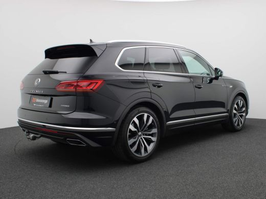 Volkswagen Touareg 3.0 TSi eHybrid Elegance 4MOTION 340PK DSG Panoramadak, trekhaak, 360 gr. camera, leder, stoel-ve... ActivLease financial lease