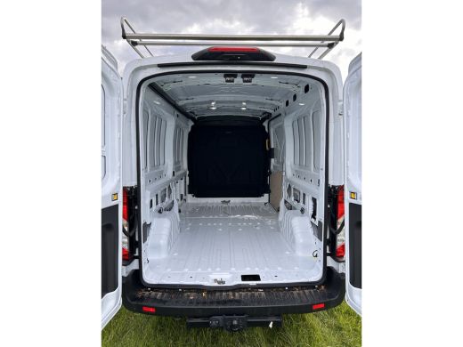 Ford Transit 330 2.0 TDCI 130 pk L3H2 Trend | € 7.111,- voorraadvoordeel | Driver Assistance Pack | Navigatie ... ActivLease financial lease