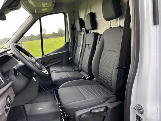 Ford Transit 330 2.0 TDCI 130 pk L3H2 Trend | € 7.111,- voorraadvoordeel | Driver Assistance Pack | Navigatie ... ActivLease financial lease