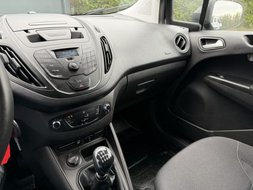 Ford Transit Courier 1.5 TDCI / 1e EIG. / SCHUIFDEUR / AIRCO / CRUISE / NETTE BUS / LICHTMETALEN VELGEN ActivLease financial lease