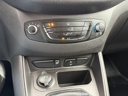 Ford Transit Courier 1.5 TDCI / 1e EIG. / SCHUIFDEUR / AIRCO / CRUISE / NETTE BUS / LICHTMETALEN VELGEN ActivLease financial lease