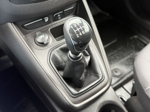 Ford Transit Courier 1.5 TDCI / 1e EIG. / SCHUIFDEUR / AIRCO / CRUISE / NETTE BUS / LICHTMETALEN VELGEN ActivLease financial lease