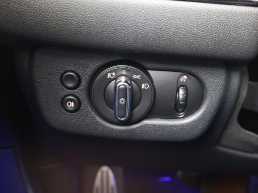 Mini Clubman S 2.0 JOHN COOPER WORKS JCW ALL4 231 PK AUT. + PANORAMA / CAMERA / CARPLAY ActivLease financial lease