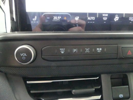 Ford Transit Custom 320 2.0 TDCI 136 pk L2H1 Limited | Driver Assistent Pack Premium | 17" Lichtmetalen velgen | Vehi... ActivLease financial lease