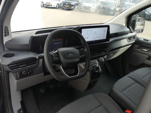 Ford Transit Custom 320 2.0 TDCI 136 pk L2H1 Limited | Driver Assistent Pack Premium | 17" Lichtmetalen velgen | Vehi... ActivLease financial lease