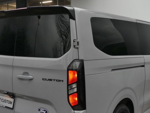 Ford Transit Custom 320 2.0 TDCI 136PK L2H1 Limited Automaat * Black Edition *| Stoel & Voorruitverwarming | Driver A... ActivLease financial lease