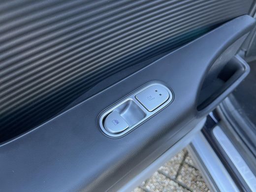 Hyundai IONIQ 6 Connect 77.4 kWh | Rijklaarprijs! | N-Line velgen | stoelverwarming voor & achter | 614 km actier... ActivLease financial lease