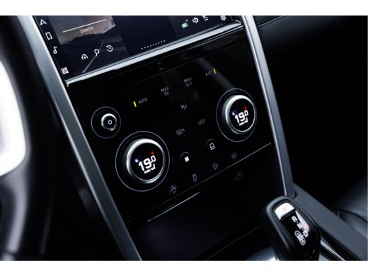 Land Rover Discovery Sport P300e S PHEV AWD | 20 Inch | Afneembare trekhaak | 360gr Camera | El. Achterklep ActivLease financial lease