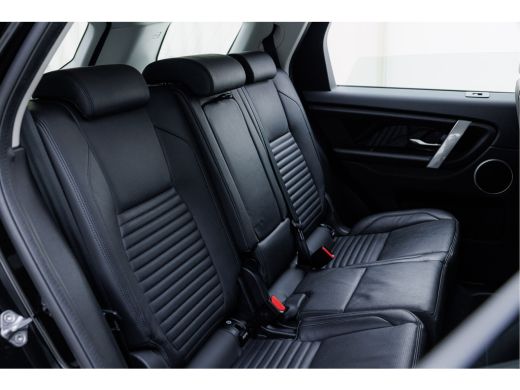 Land Rover Discovery Sport P300e S PHEV AWD | 20 Inch | Afneembare trekhaak | 360gr Camera | El. Achterklep ActivLease financial lease