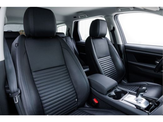 Land Rover Discovery Sport P300e S PHEV AWD | 20 Inch | Afneembare trekhaak | 360gr Camera | El. Achterklep ActivLease financial lease