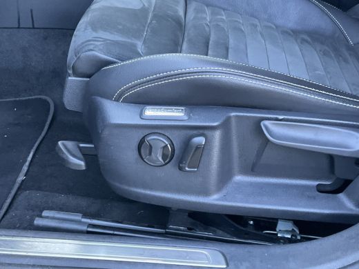 Volkswagen Passat Variant 1.4 TSI 272pk PHEV GTE High Vitual Head up Matrix Plug-in ActivLease financial lease