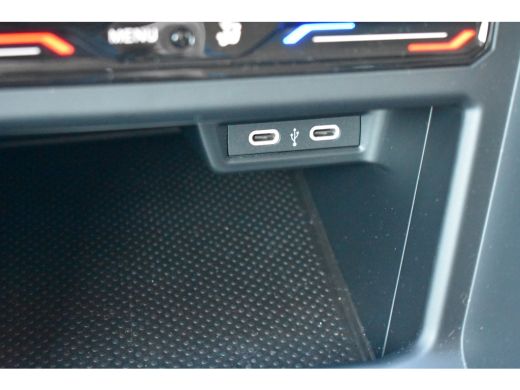 Volkswagen Polo 1.0 TSI 95PK Life Edition | CAMERA | NAVI BY APP | ADAPT. CRUISE | PARKEERSENSOREN ActivLease financial lease