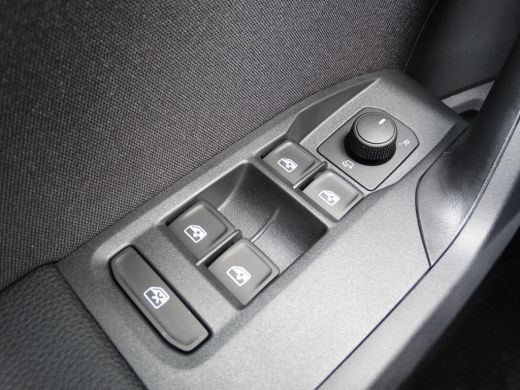 Seat Arona SEAT FR Anniversary | Achteruitrijcamera | Airconditioning automatisch met 2-zone-temperatuurrege... ActivLease financial lease