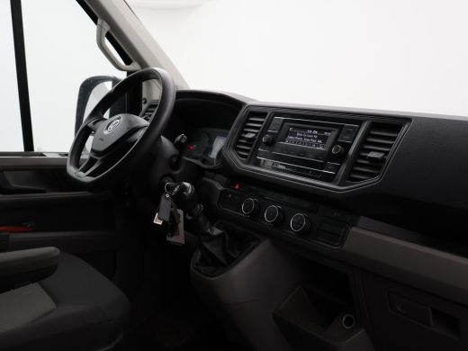Volkswagen Crafter 35 2.0 TDI 140 PK 4MOTION 4X4 L3H2 + TREKHAAK 3000 KG / DEALER ONDERHOUDEN ActivLease financial lease