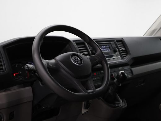 Volkswagen Crafter 35 2.0 TDI 140 PK 4MOTION 4X4 L3H2 + TREKHAAK 3000 KG / DEALER ONDERHOUDEN ActivLease financial lease