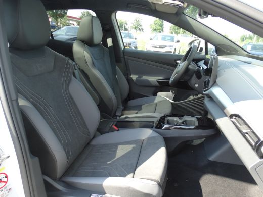 Volkswagen ID.5 Volkswagen Pro Business | Inclusief € 2000,- inruilvoordeel Inclusief € 2000,- inruilvoordeel | A... ActivLease financial lease