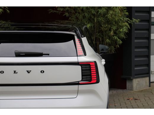 Volvo  EX30 Single Motor Extended Range Plus 69 kWh | Black Pack | Harman/Kardon | Camera | Adaptive Cruise |... ActivLease financial lease