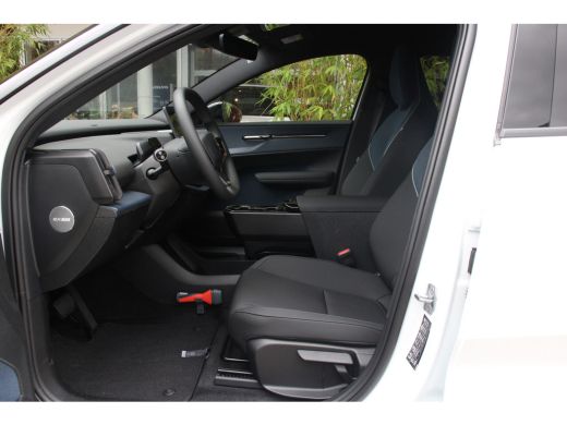 Volvo  EX30 Single Motor Extended Range Plus 69 kWh | Black Pack | Harman/Kardon | Camera | Adaptive Cruise |... ActivLease financial lease