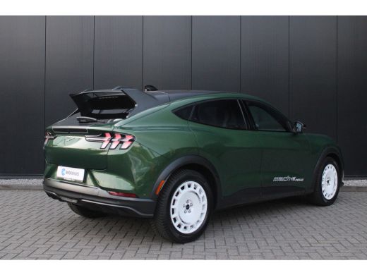 Ford Mustang Mach-E GT 98kWh Exended Range AWD Rally Edition ActivLease financial lease