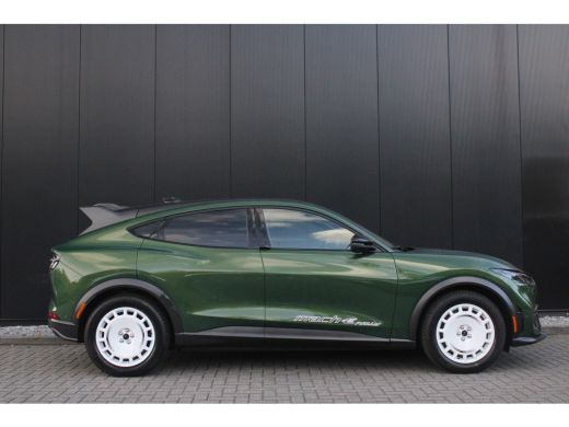 Ford Mustang Mach-E GT 98kWh Exended Range AWD Rally Edition ActivLease financial lease