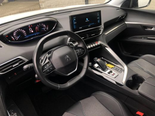 Peugeot 5008 1.2 PureTech Allure | Navigatie | Camera | Cruise Control | Climate Control ActivLease financial lease